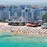 Отель  Chaika Beach Resort   