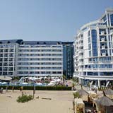 Отель  Chaika Beach Resort   
